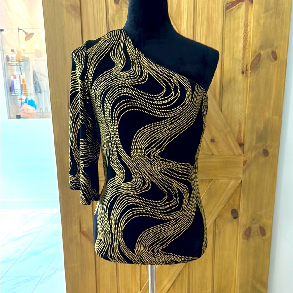 Cache One-Shoulder Black and Gold Top